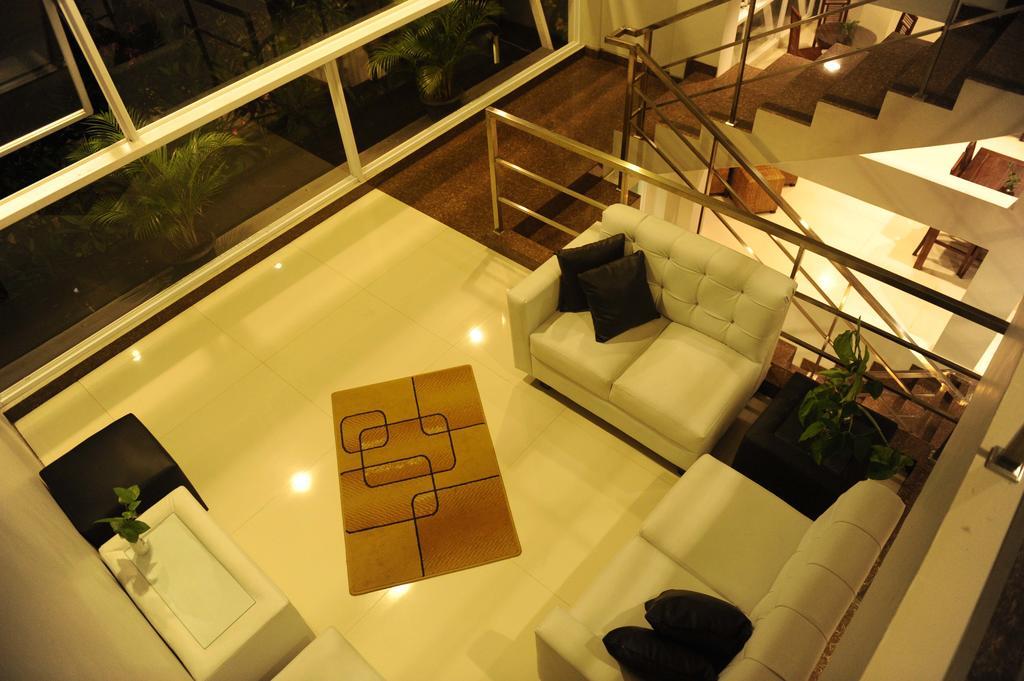 Benito Residence Tangerang Luaran gambar