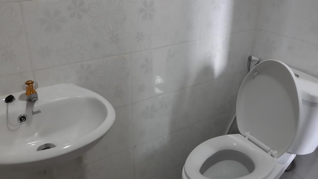 Benito Residence Tangerang Luaran gambar